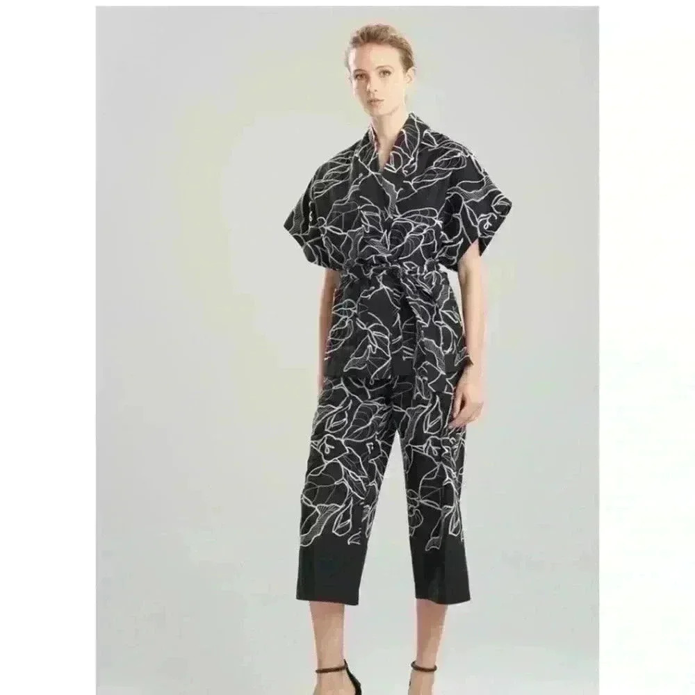 Natori Poplin Embroidered Topper